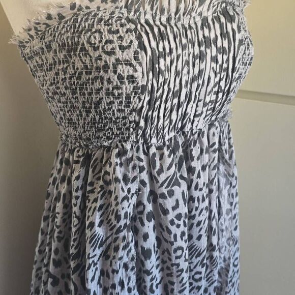 It Girl Grey/ Blk strapless leopard sundress, - Picture 4 of 10